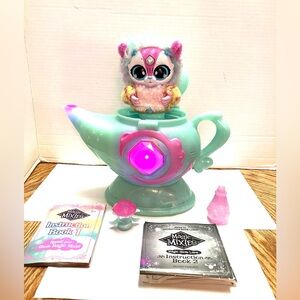 Magic Mixies Interactive Genie Lamp With 8in Doll Works 98% Complete Read Moose